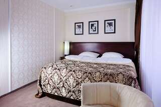 Гостиница Армавир Армавир Улучшенный номер с кроватью размера «king-size»-3